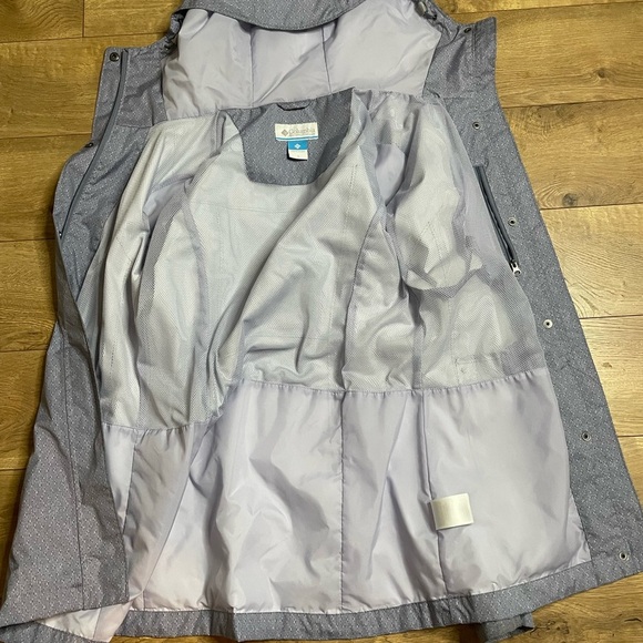 Columbia Women's Splash A Little Rain Jacket, size Small - Picture 12 of 16